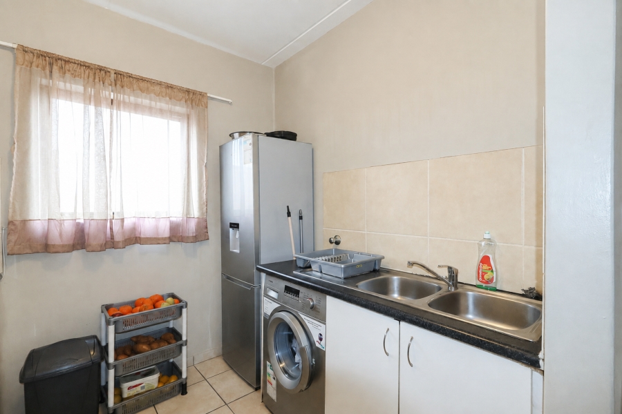 2 Bedroom Property for Sale in Parklands Western Cape